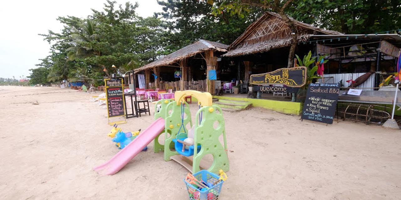 Rann Chalet Beach Side Koh Lanta Exterior photo