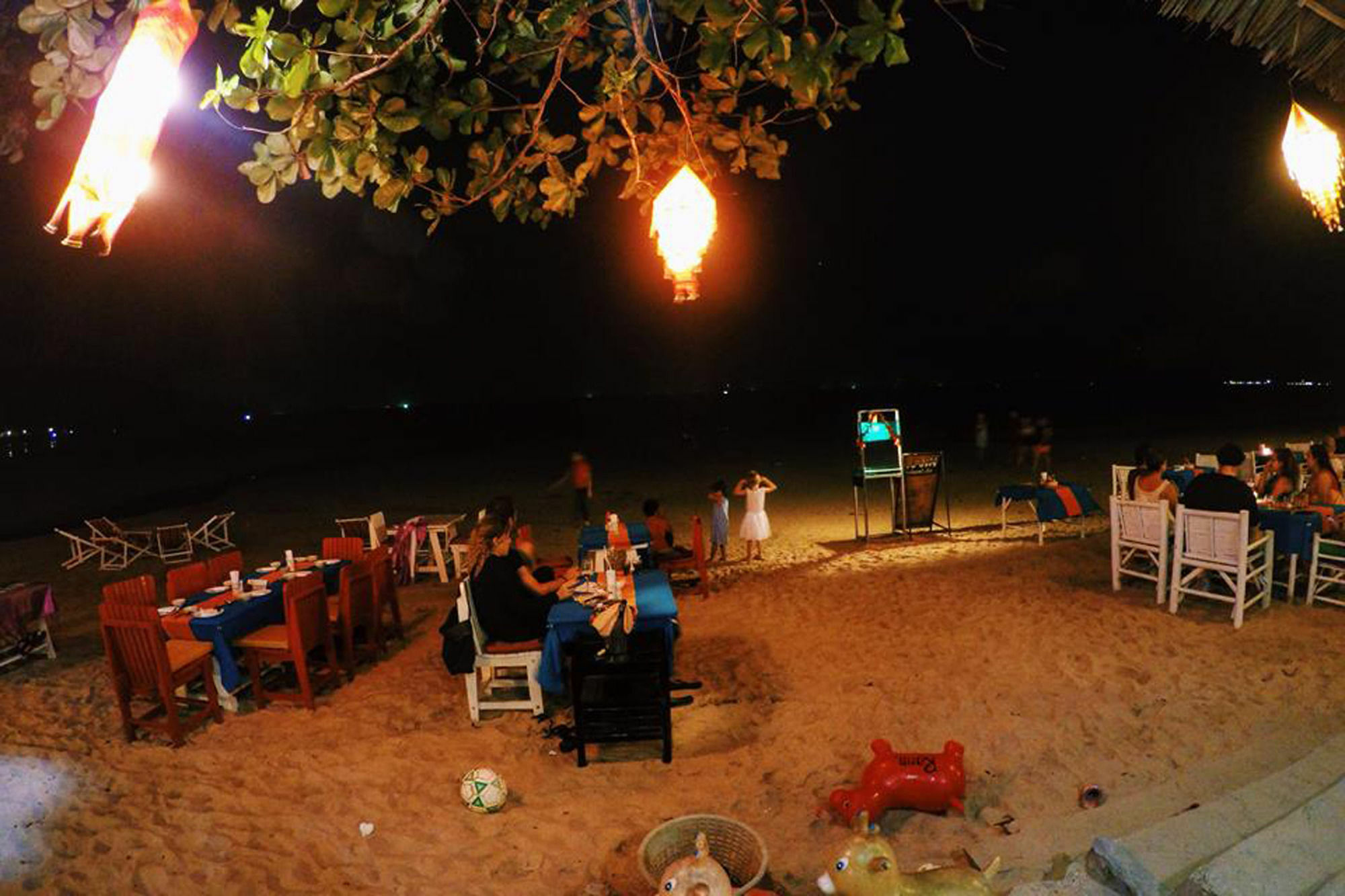Rann Chalet Beach Side Koh Lanta Exterior photo